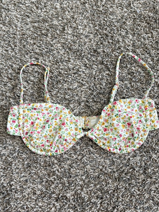 PacSun Other - PacSun Swim Floral Ditsy Underwire Bikini Top - White with Pink, Yellow & Green